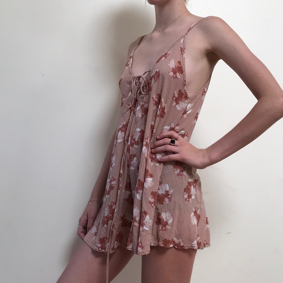 Floral Romper - Picture 1 of 5